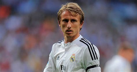 Real Madrid Modric Prolonge Jusqu En 2020