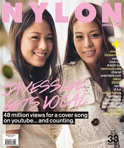 33 The Rolling Good Times Nylon Singapore