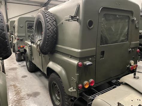 Land Rover Defender 90 Wolf LHD Hard Top Remus 15078 Ex Army