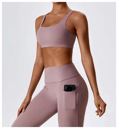 Hot Selling Nude Soft Shockproof Gathering Push Up Women Fitness Sets