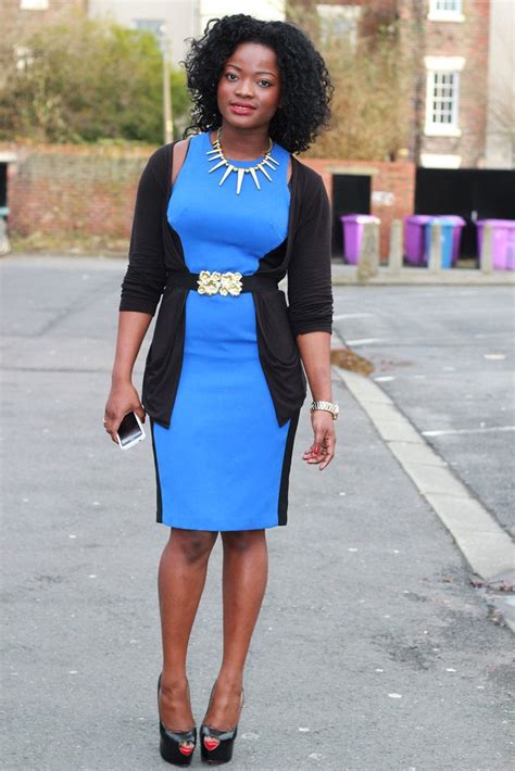 How To Wear A Cobalt Blue Illusion Pencil Dress With Heels