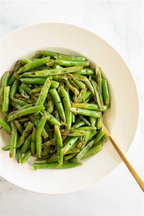 Easy And Delicious Seasoned Green Beans Julie Blanner