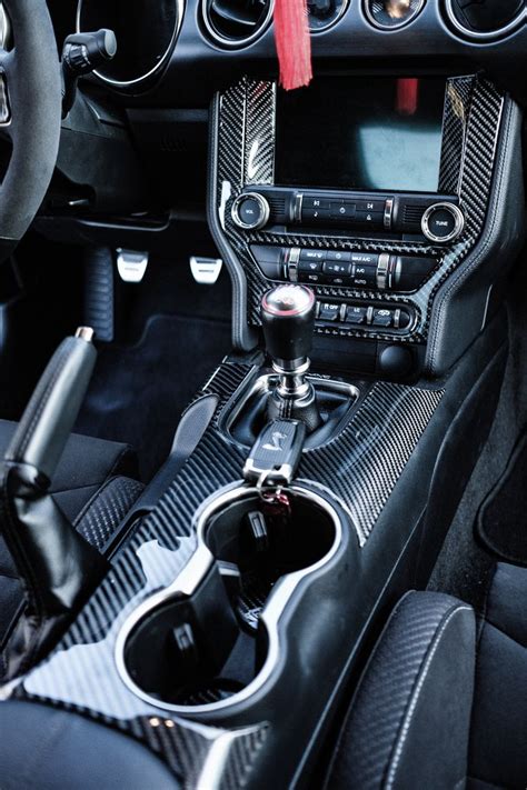 Ford GT350 Interior for Ultimate Driving Experience