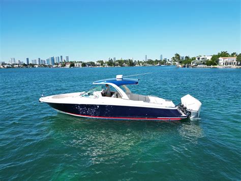 2022 Chris Craft 35 Launch Gt Bowrider For Sale Yachtworld