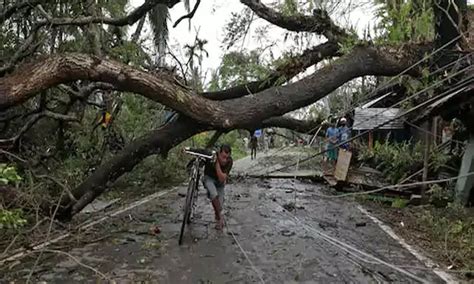 Cyclone Amphan Pm Modi Mamata Banerjee Conduct Aerial Survey Of