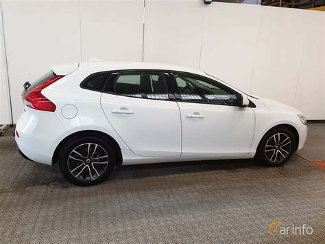 TCE792 Volvo V40 D2 Geartronic 120hk 2018