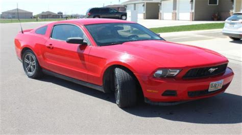 Sell used 2011 Ford Mustang V6 Premium in Spencer, South Dakota, United States, for US $2,900.00