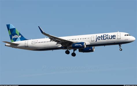 N974JT JetBlue Airbus A321 231 WL Photo By Lukas Ponitka Bessert ID