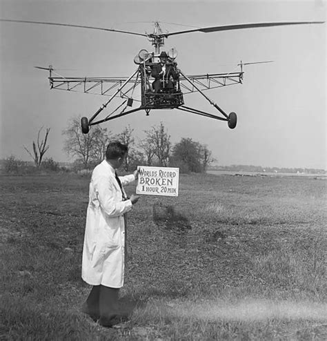 How The Vought-Sikorsky VS-300 Made History As The World’s First ...