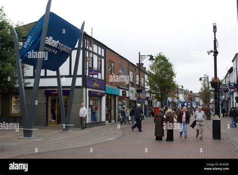 Widnes Street Hi Res Stock Photography And Images Alamy