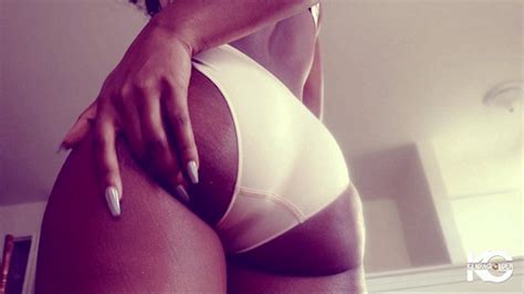 Ebony Body Worship In Beige Brapanty Set Kenya Golden Messiah Clips4sale