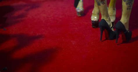 An Ex Stripper Tries Virtual Reality Porn For The First Time Polygon