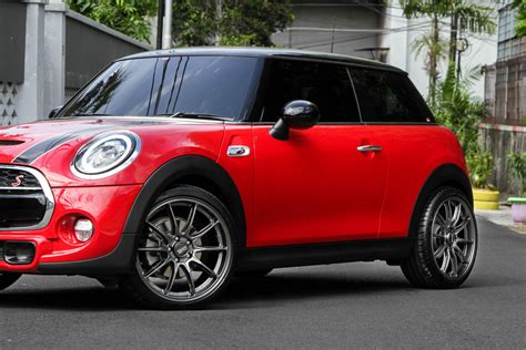 Permaisuri Oz Racing Hyper Gt Hlt On Mini Cooper F