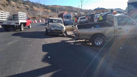 Colisionan en carretera a Coroneo Noticias de Querétaro