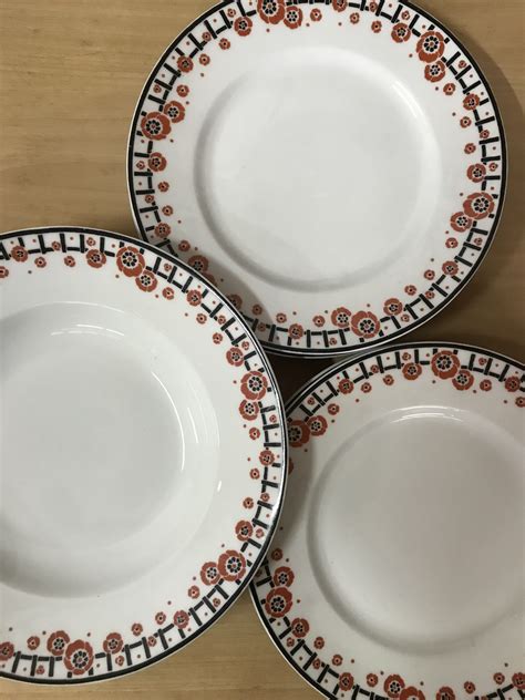 Lot De Assiettes Porcelaine De Limoges Bernardaud Ressourcerie