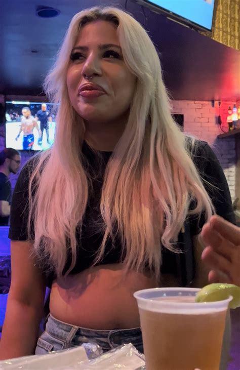 Sexy Blonde Latina W Fake Lips Tight Jeans Forum