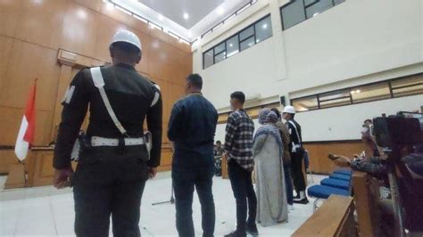 Ibu Imam Masykur Jadi Saksi Dalam Sidang Kasus Pembunuhan Oleh 3 Oknum