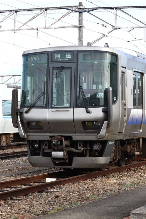 2nd Train 【jr西】223系r52編成吹田総合車両所京都支所にて車輪転削の写真 Topicphotoid66183