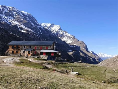 Valle D Aosta Trekking Al Fresco In Val Di Rhemes Salita Al Rifugio