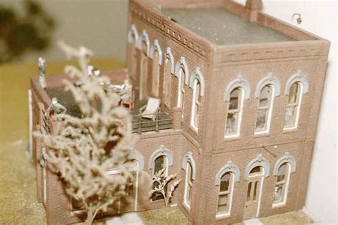 Diorama Building In 148 Scale