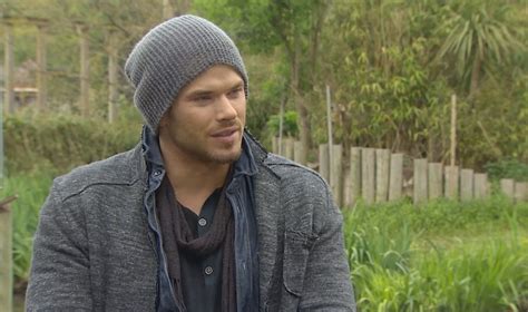 The HeyUGuys Interview: Kellan Lutz on playing Tarzan - HeyUGuys