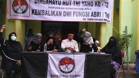 EDUKASI Dorongan Mengembalikan Dwi Fungsi ABRI TNI TurnBackHoax ID