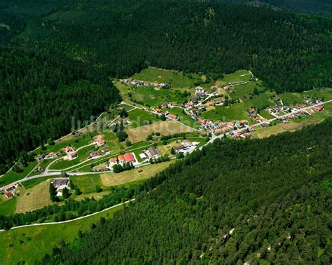 Luftaufnahme Nonnenmiß Dorf Ansicht am Rande von Waldgebieten in