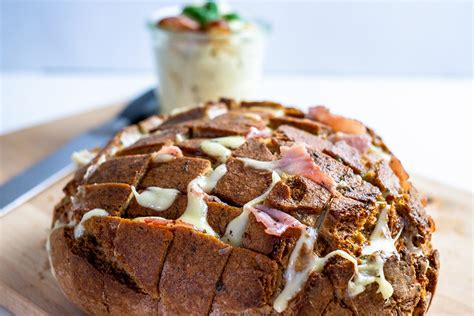 Zupfbrot Mit K Se Und Schinken Rezept F R Das Perfekte Partybrot