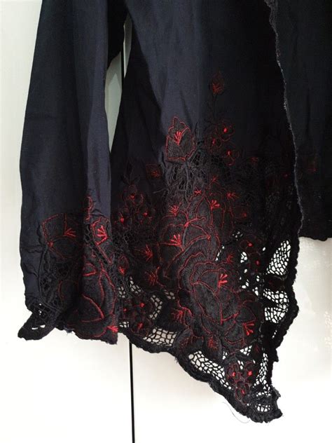 Kebaya Nyonya Sulam Hitam Merah Batik Women S Fashion Dresses Sets