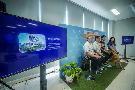 Kampus Binus Bandung Terapkan Pembelajaran Teknologi Ai