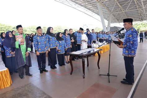 Serahkan Sk P3k Danny Pomanto Jadilah Guru Yang Berdedikasi Dan