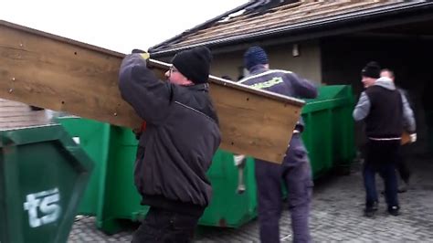 Další rána pro rodinu z Karvinska Po požáru přišla demolice Terapie