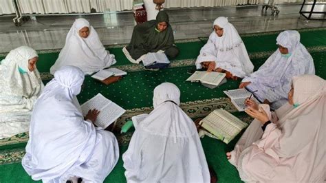 Berikut Cara Mudah Khatam Al Quran Juz Dalam Bulan Selama Ramadan