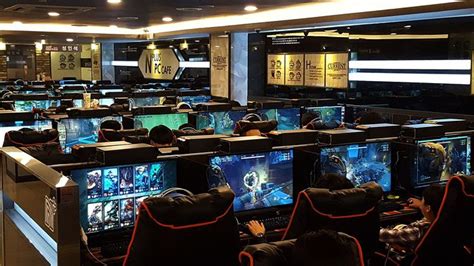 Pc Bang Korean Internet Cafe Seoul Insiders Guide Cyber Cafe