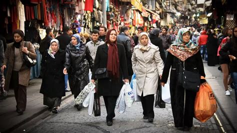 Dünyanın en mutlu ülkeleri açıklandı Türkiyenin sıralamasında ise