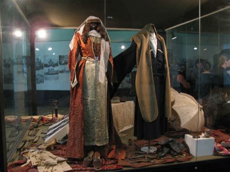 Pin by Лариса on Кавказ | Georgian dress, Historical costume, Tbilisi