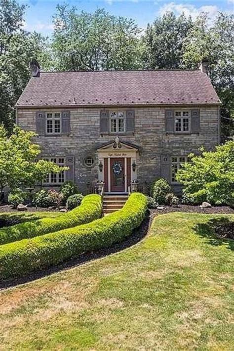 1938 Colonial Revival For Sale In Greenock Pennsylvania Schonbek