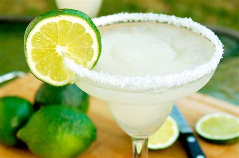 Receta De Margarita Clásica Bebidas Con Tequila Refrescantes Rezept