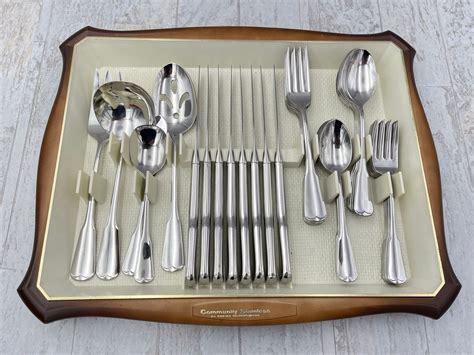 Oneida Stainless Flatware Set Plymouth Rock Service For 8 In Storage