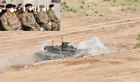 Pakistan Army Shows Off New Chinese Tank For Offensive Role The Week