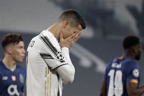 Insulti Social A Cristiano Ronaldo Dopo Juve Porto Di Champions Dopo 4