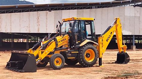 JCB 76 HP At 2200 Rpm Bull Backhoe Loader Capacity 2000 Kg At Rs