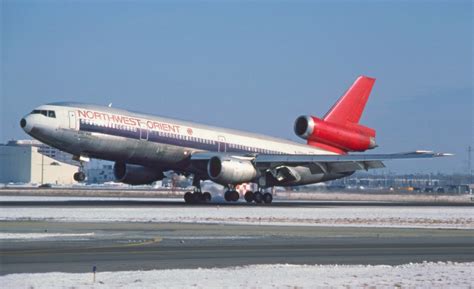 Douglas Dc 10 And Lockheed Tristar