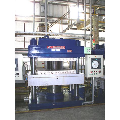 Hydraulic Solid Tyre Moulding Press Ton Capacity At