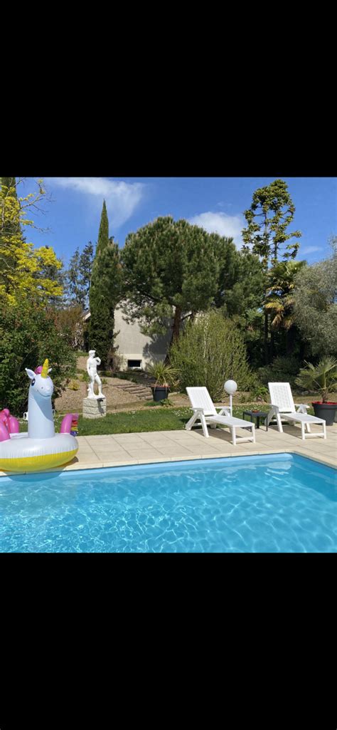 Chambre du Roy Maison dhôte gay naturiste Thuré Gay Sejour Booking