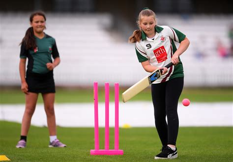 Girls Cricket In Somerset