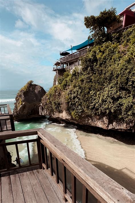 Suluban Beach Bali Complete 2023 Guide