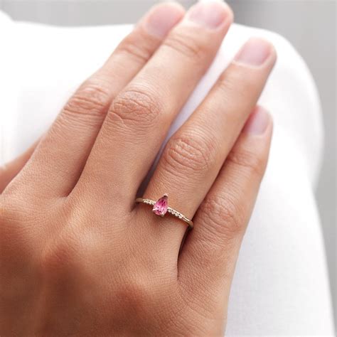 Ring Mit Rosa Turmalin Und Diamanten Aus Ros Gold Klenota