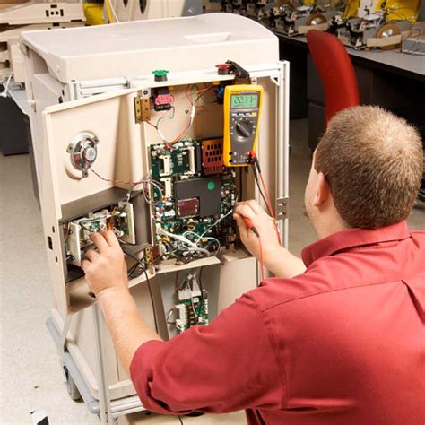 Fluke 179 Digital Multimeter Test4less