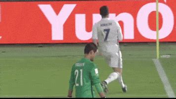 Cristiano Ronaldo Celebration GIFs - Find & Share on GIPHY